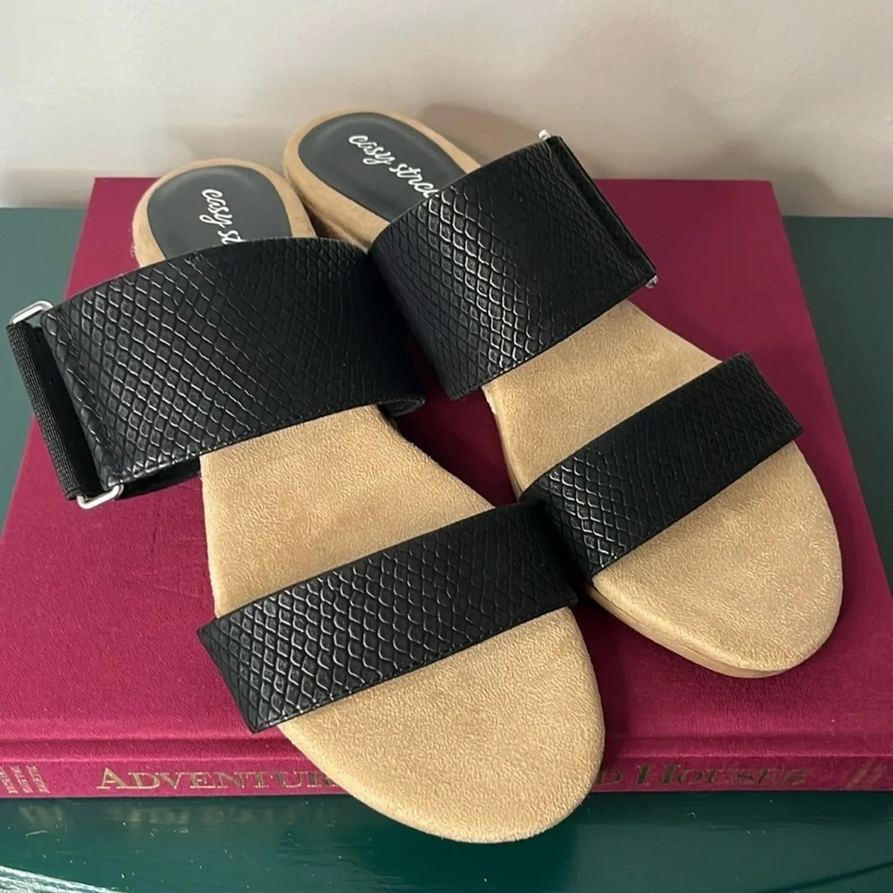 NWOT Easy Street Women's Olympia Slide Sandals‎ Sz 9.5W